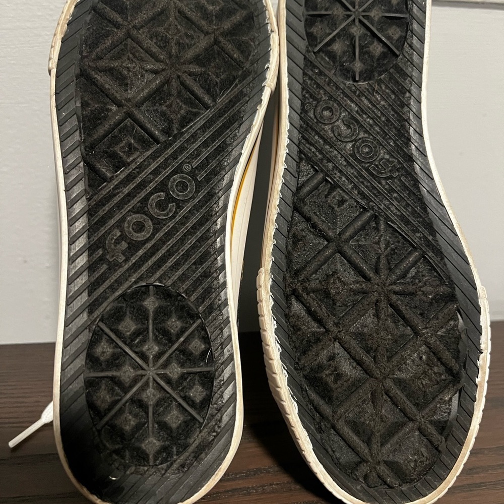 Steelers shoes Black and White Logo Sneakers - Picture 6 of 6